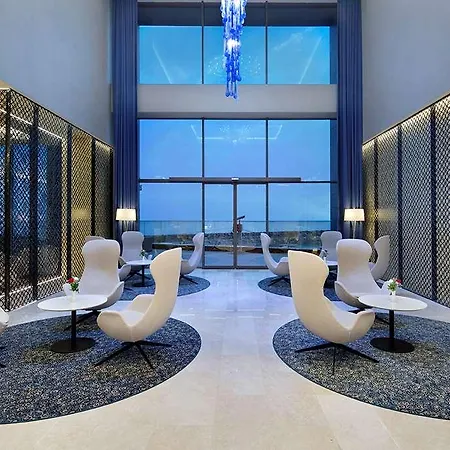 Doubletree By Hilton Hotel